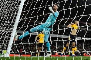 Paskutinę minutę „Wolverhampton“ pelnytas įvartis į savus vartus atnešė pergalę „Arsenal“ ekipai