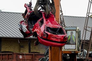 Kauno savivaldybė išveža „pamirštus“ automobilius: po 12 mėnesių prasidės utilizacija