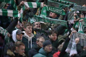 Vilniaus „Žalgirio“ sirgalių parama Ukrainai: padeda pinigais, siūlo parvežimo paslaugas