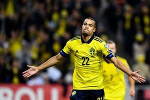 Dar vienas kirtis: su Rusija pasaulio futbolo čempionato atrankoje atsisako žaisti ir Švedija