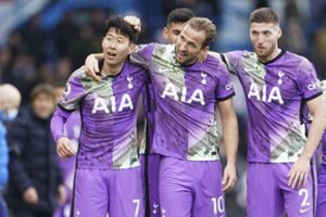 „Tottenham Hotspur“ įkvėpė oro: sutriuškino „Leeds“ futbolininkus