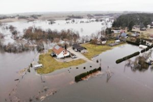 Iki stichinio potvynio betrūksta vos daugiau kaip 1 metro
