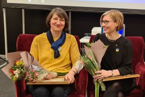 Knygos „Neįgyvendintas Vilnius“ autorės Vilniaus klubo premiją skyrė Ukrainai