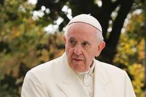 Popiežius paskambino Ukrainos prezidentui – Dievas yra su mylinčiais taiką, o ne su tais, kurie naudoja smurtą