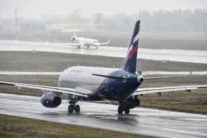Sankcijos Rusijai kelia galvos skausmą ir Europos aviacijos bendrovėms – svarsto, kaip iš ten susigrąžinti 5 mlrd. vertės lėktuvus