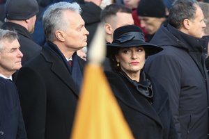 Diana Nausėdienė kreipėsi į lietuvius: dėkoju, kad stojate į pagalbą ukrainiečiams