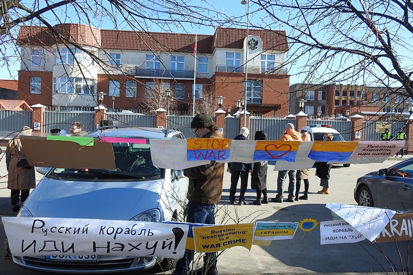 Prie Rusijos konsulato - klaipėdiečių protesto akcija.<br> G.Pilaičio nuotr.