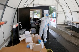 Atnaujinta statistika: Lietuvoje užfiksuota dar 5445 COVID-19 atvejų, užkratas nusinešė 13 gyvybių