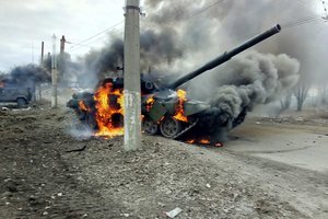 Ukrainos korupcijos prevencijos agentūra: „perimtų rusų tankų deklaruoti nereikia“
