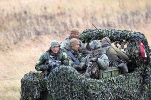 Ukrainos karas dar labiau priartino Švediją ir Suomiją prie NATO