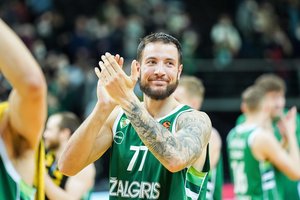 „Žalgiris“ nusiima nesėkmių kaukę: pergalingas veidas vis garsiau leidžia kalbėti apie naujus tikslus
