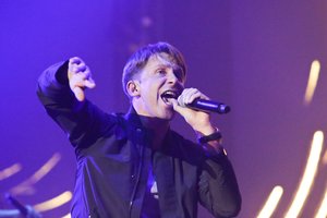 Dar vienas kirtis Egidijui Dragūnui-Selui: iš radijo stočių šalinamos jo dainos