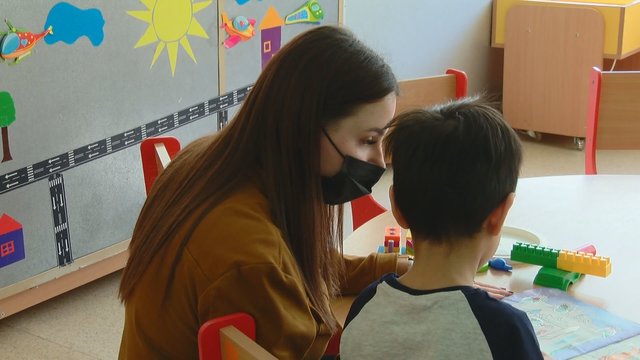 Kauno pedagogai skuba padėti ukrainiečių vaikams: savanoriai talkins ne tik ugdant, bet ir bendraujant su tėvais