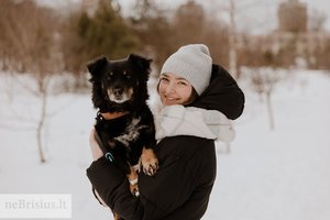 Svajojo apie kitokį augintinį, tačiau nieko gero gyvenime nematęs šuniukas pats ją pasirinko