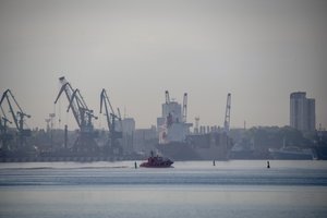 Su Rusija siejami laivai gali apeiti draudimą patekti į Klaipėdą