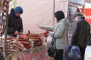 Atlyginimų atotrūkis tarp Vilniaus ir kitų regionų toliau didėja – skirtumas viršija 300 eurų