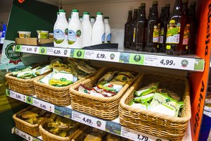 Kaziuko mugė – ne tik miestų gatvėse: kokie lietuviški produktai atsidūrė ir parduotuvių lentynose?