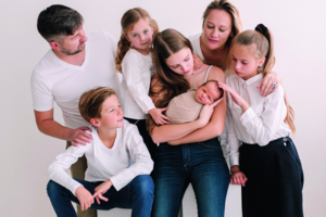 Daugiavaikė šeima ištiesė ranką  Ukrainos vaikams: susispaus, bet priims bėgančius