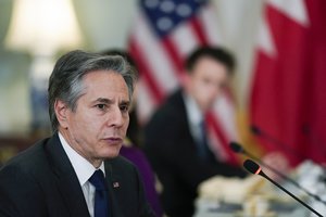 JAV svarsto ir apie rusiškos naftos importo draudimą