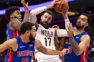 Jonas Valančiūnas sumetė mažiausiai taškų šiame sezone, tačiau „Pelicans“ nepasigailėjo vieno iš Vakarų konferencijos lyderių „Jazz“