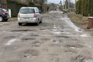 Mieste – lyg kaime: kauniečių kelią į namus paliko pusiau skustą, pusiau luptą 