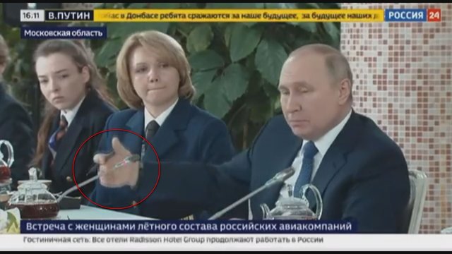 Kuriozinis vaizdo įrašas: V. Putino spaudos konferencijoje dirbtinai sumontuoti klausytojai