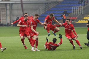 A lygos debiutantas nušluostė nosį galingąjai „Sūduvai“