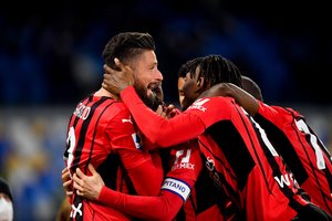 Italijos futbolo pirmenybėse – naujas lyderis: į priekį šoktelėjo „AC Milan“