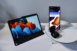 „Samsung“ stabdo produktų siuntimą į Rusiją