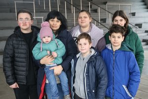 Filmo apie gyvenimą karo zonoje herojė Vilniuje: „Dabar dega visa šalis“