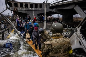 Ukraina: „humanitariniai koridoriai“ į Rusiją ir Baltarusiją siūlomi tam, kad Kremlius galėtų skleisti propagandą