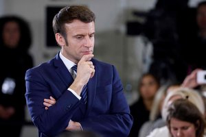 Pasaulio reakcijos: E. Macronas smerkia V. Putino „moralinį cinizmą“, Japonija skelbia papildomas sankcijas Rusijai