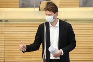 M. Majauskas: laukia didelis darbas peržiūrėti asmenų, kuriems bus taikomos sankcijos, registruotą turtą Lietuvoje, daug jo bus įšaldyta