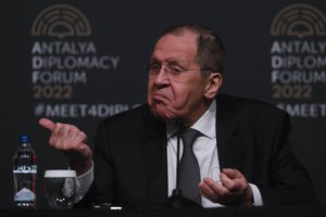 Didžiosios Britanijos valdžia taikosi konfiskuoti su S. Lavrovu siejamą prabangų butą