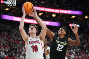 Nuostabus Ą. Tubelio žaidimas atvedė Arizonos universitetą į konferencijos finalą