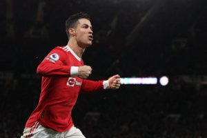 C. Ronaldo „hat-trickas“ padovanojo pergalę „Manchester United“ ekipai