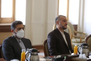 Irano URM vadovas antradienį vyksta į Maskvą derybų dėl branduolinio susitarimo