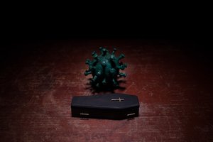 Skaičiai šokiruoja: naujame tyrime atskleidė, kiek žmonių iš tikrųjų galėjo mirti nuo COVID-19