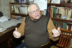 Kolegos rašytojai prisimena A. Baltakį: savas žmogus, kūręs paprastai nepaprastas eiles