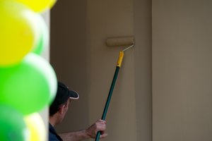 Suskaičiavo, kiek Latvijoje brango senos statybos butai: pardavėjai tikisi kitokių žinių