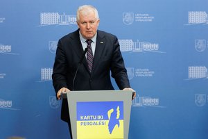 A. Anušauskas: pradedami sudarinėti sandoriai dėl papildomos ginkluotės