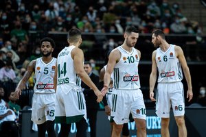 Eurolygoje – skirtinguose turnyro lentelės galuose esančių Graikijos krepšinio milžinų derbis