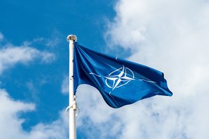 NATO rengia specialų viršūnių susitikimą dėl Rusijos karo Ukrainoje