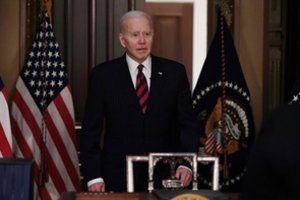 J. Bidenas padidino pagalbą Ukrainai – skirs 13,6 mlrd. dolerių finansavimą