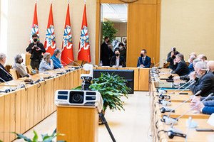 Po Z. Šličytės pasipiktinimą sukėlusios kalbos V. Čmilytė-Nielsen susitiko su Kovo 11-osios akto signatarais