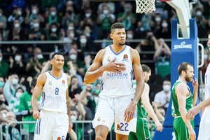 Karališkas elgesys: Madrido „Real“ terorą kenčiantiems ukrainiečiams paaukojo 1 mln. eurų