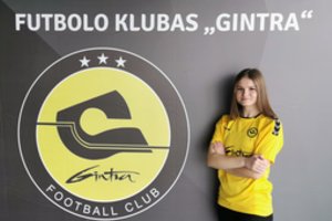 Lietuvos moterų futbolo čempionių marškinėlius vilkės Eitvydė Partikaitė