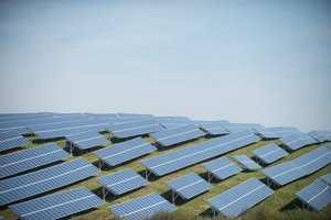 Norinčiųjų įsirengti saulės elektrinę – rekordiškai daug: išdalys 48 mln. eurų