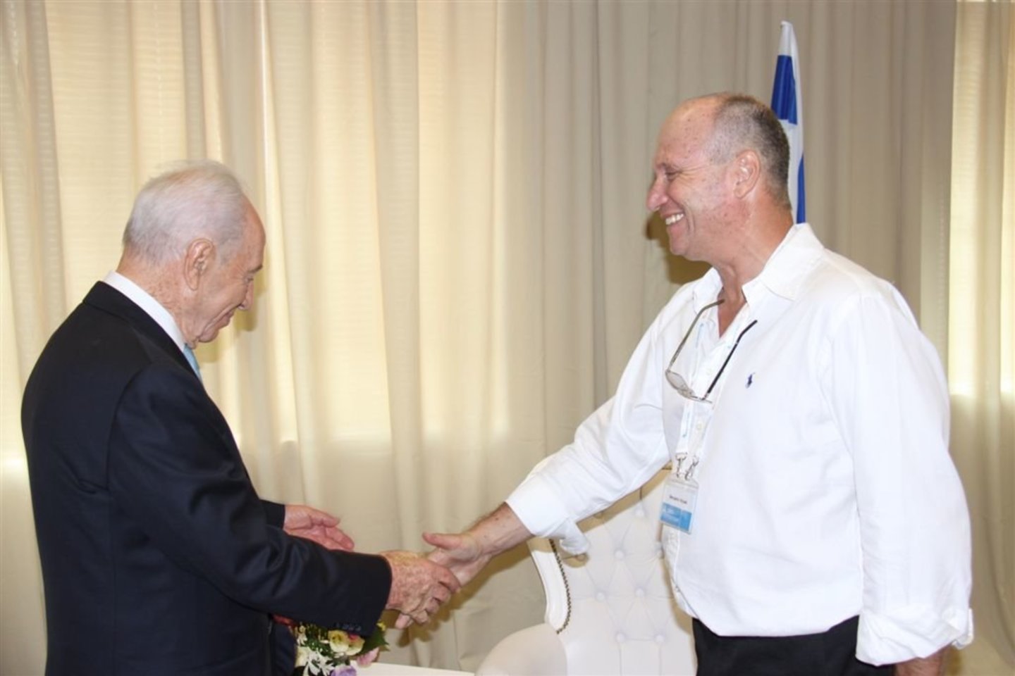 Benjaminas Kiryati (dešinėje) ir Shimonas Peresas. Sh.Peresas yra Izraelio politinis ir karinis veikėjas, buvęs Izraelio prezidentas.<br>Asmeninio albumo nuotr.