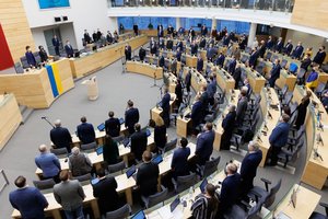 Opozicija nori iš darbotvarkės išbraukti „visuomenę skaldančius klausimus“: valdantieji tokius siūlymus vertina kritiškai